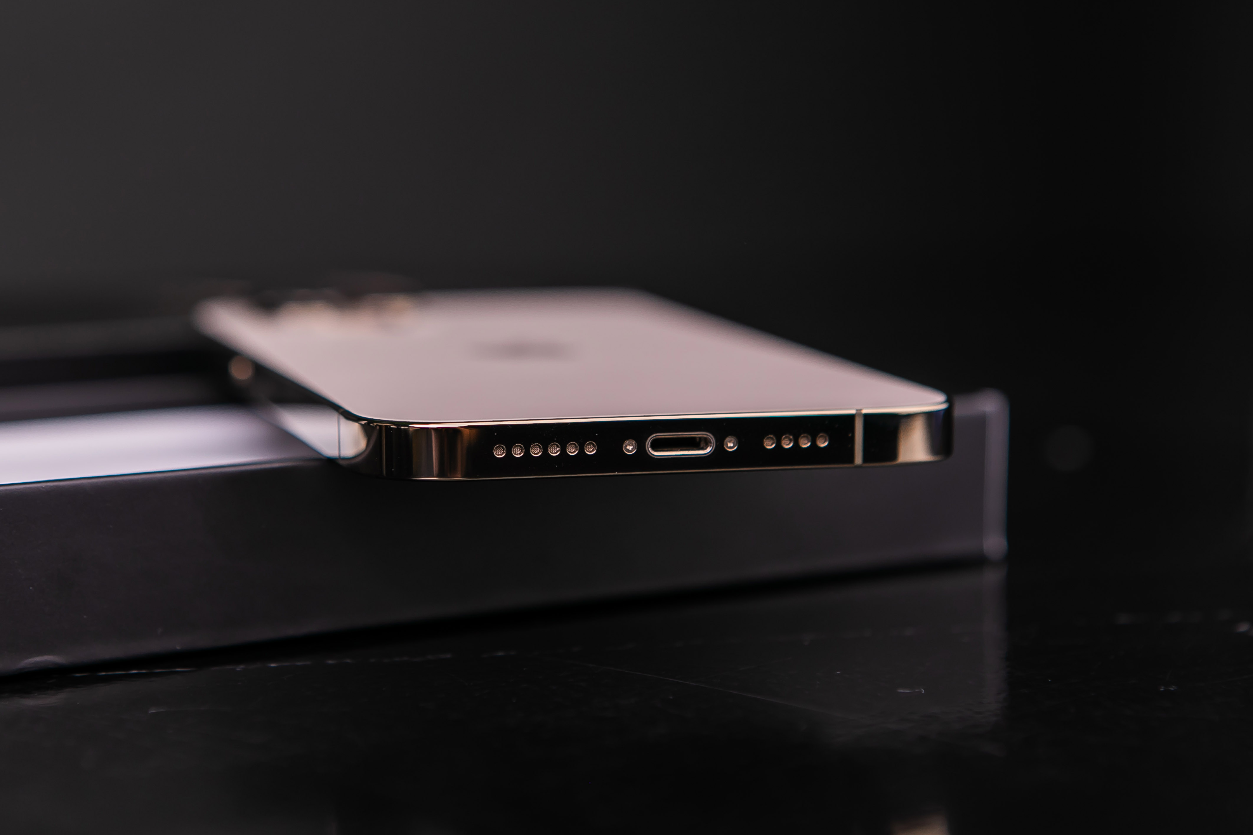 iPhone 12 Pro Max 128gb, Gold (MGD93) б/у